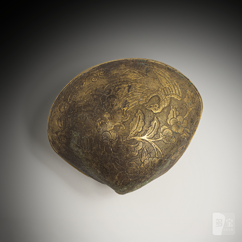 A finely carved mussel-shaped bronze box - 图4